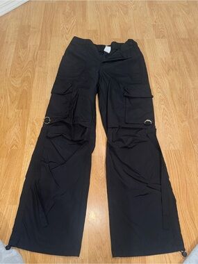 SHEIN Black Wide-Leg Cargo Pants with Hardware Rings